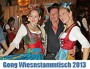 Der Gong Wiesn Stammtisch am 25.09.2013 in Kuffler's Weinzelt (©Foto:Martin Schmitz)
